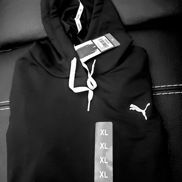 🔥🤩2/40$🔥   HOST PICK 🔥Brand new Puma ladies  hoodies - Picture 6 of 9